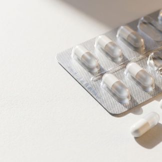 MEDICAMENTOS Y DE ALTA ESPECIALIDAD